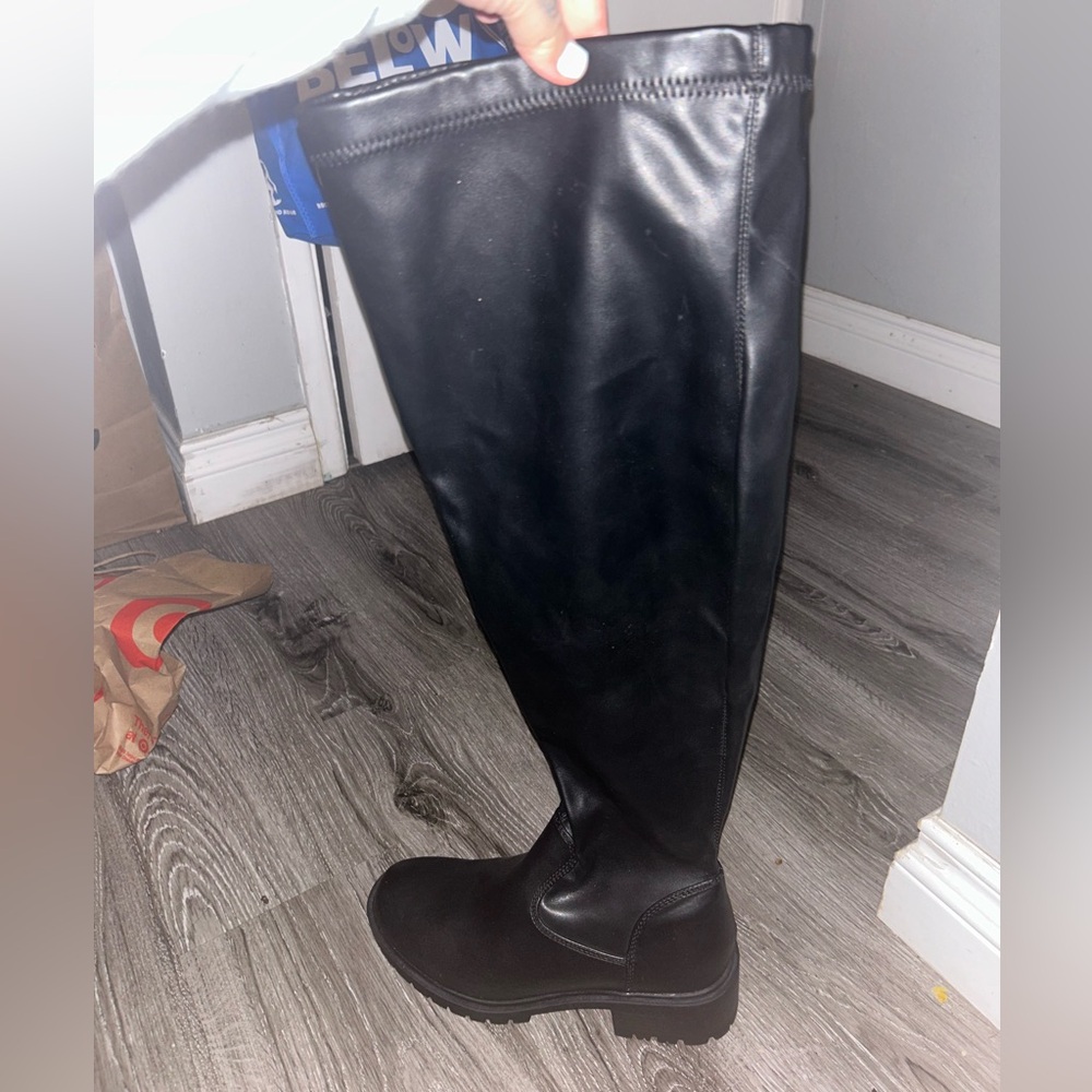 Stylish Black Over the Knee Boots - Picture 6 of 7